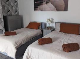 Foto di Hotel: Holiday home in City Centre