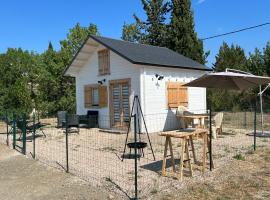 Hotel Foto: Tiny-House Chalet Al måjhinete