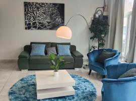 酒店照片: Bel appartement confortable Mons