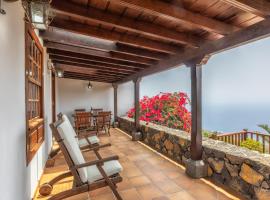 Hotel Foto: Lightbooking La Morera Villa de Mazo con piscina