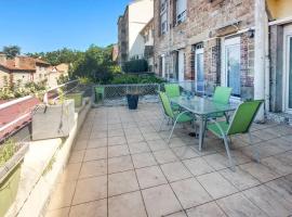 Hotel Photo: Nice Apartment In Saint-tienne With Kitchen