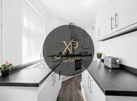 Хотел снимка: Modern Equipped 4 BR House in Central Stoke-Free Parking