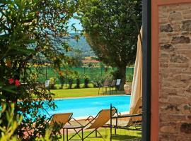 Hotel fotoğraf: Casa singola con piscina