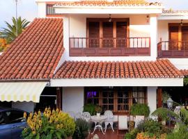 Foto di Hotel: Apartamento tranquilo en una casa con jardín