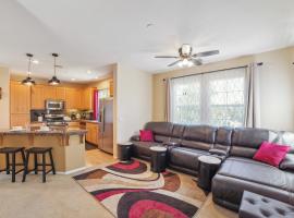 Хотел снимка: Modern Moreno Valley Oasis with Private Patio