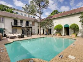 Hotel Foto: First-Floor Dallas Condo Walk to Katy Trail!