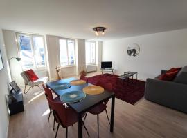 A picture of the hotel: Cosy appartement 1 chambre au coeur du bourg