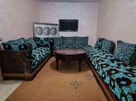 Hotel kuvat: appart bien placé pour famille, Marrakech