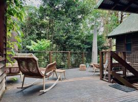 Gambaran Hotel: Nature lover’s comfy forest house for large group