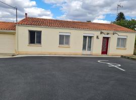 A picture of the hotel: Chambre privé inclu chez l'habitant