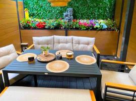 Hotel kuvat: T1/ terrasse /proche centre Lyon