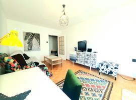 Hotel Foto: Yellow Apartment oposite ZOO (5 minutes walk to the Old Town)