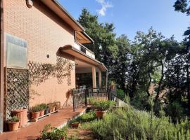 Hotel fotoğraf: Perugia mansarda in villa