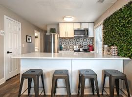 Heart of Westport 1BR, hotel in Kansas City