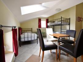 Hostel X Point, hotel v destinaci Kobarid