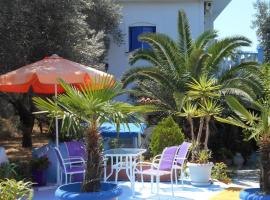 Hotel Photo: Holiday apartment with sea view and mountains view