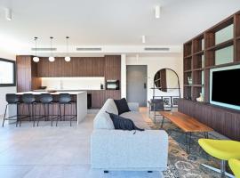 รูปภาพของโรงแรม: Modern 3BR retreat in the Old North by HolyGuest