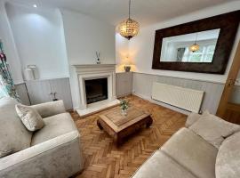 Hotel foto: Spacious Family home in Cardiff with Parking!