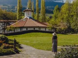 Amalurra Ecohotel & Retreat Center