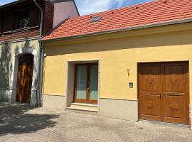 Hotel kuvat: Aradi 6 Apartman Pécs