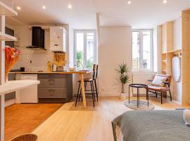 Hotel fotoğraf: Charming studio with terrace in Toulouse