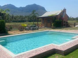 Driftwood and Jolie cottages, hotel v destinaci Sam Roi Yot