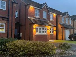 होटल की एक तस्वीर: Stunning Home in Astley