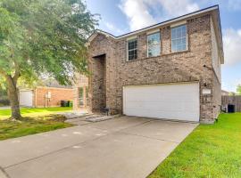 Хотел снимка: Pet-Friendly Pearland Home about 21 Mi to Houston!