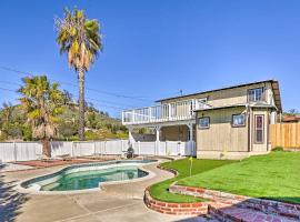 Hotelfotos: Lake Elsinore Vacation Rental with Private Pool