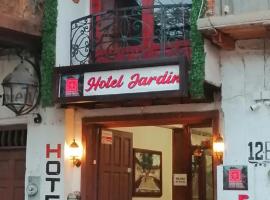 A picture of the hotel: Hotel Jardín