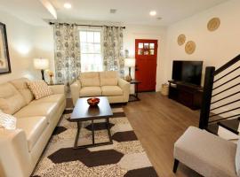 מלון צילום: Cherry Blossom Townhouse, Easy DC Access