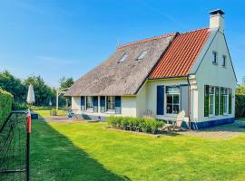 Hotel foto: Nice Home In Sint Nicolaasga With House Sea View