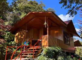 Carolina Egg Gasthaus, hotel em Oxapampa