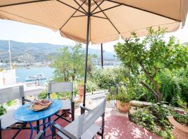 ホテル写真: Traditional House under the Clock Tower with Sweet View