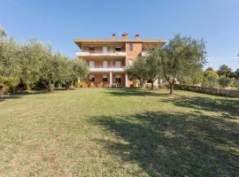Photo de l’hôtel: Cozy apartment with swimming pool and gym on Lake Trasimeno