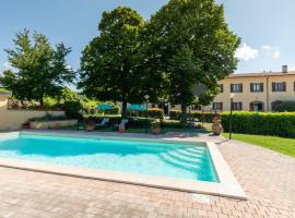 Хотел снимка: Beautiful Home In Nocera Umbra With Outdoor Swimming Pool