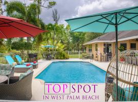 Fotos de Hotel: Lakeside Paradise Retreat Heated Pool Near Beach