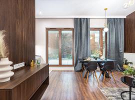 होटल की एक तस्वीर: Wiszące Ogrody - Apartament Chmiel 13