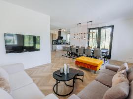 Ξενοδοχείο φωτογραφία: Brand new bright luxurious villa in Amsterdam!