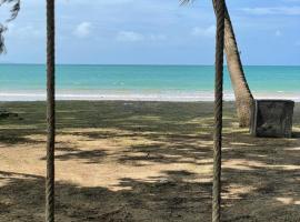 BaanYai Beach Resort Koh Mak, khách sạn ở Koh Mak