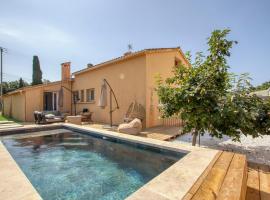 ホテル写真: Villa Coquelicot - Maison climatisée avec piscine