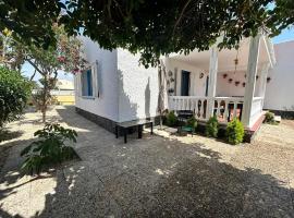 Фотография гостиницы: Spacious holiday home in almeria near beach