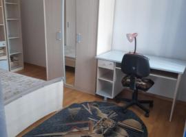 Hotel fotografie: 4 rooms apartment downtown Pitesti