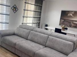 Фотографія готелю: Amplio apartamento en Crevillente