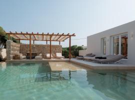 מלון צילום: Mikri Santa Maria Beachvilla Pool Paros
