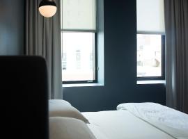 호텔 사진: The Thomas Hotel - Premium Square View Suite