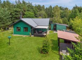 Hotel Photo: Lovely Home In Kolind With Kitchen