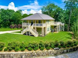 A picture of the hotel: Lookout Escape - Top of Lookout Mountain