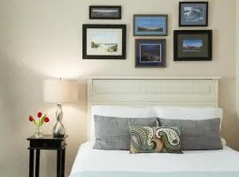 The Carroll Villa Hotel