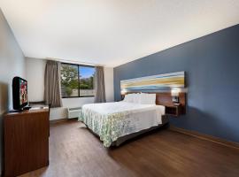 Hotel Photo: HomeTowne Studios by Red Roof Painted Post